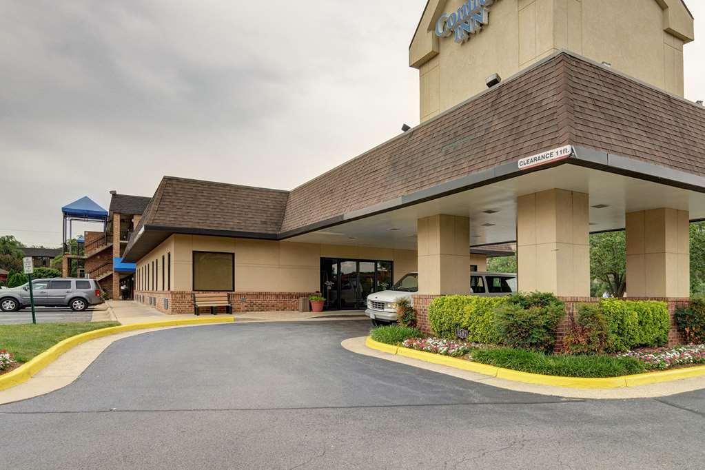 וינה Suburban Studios Tysons Corner מראה חיצוני תמונה