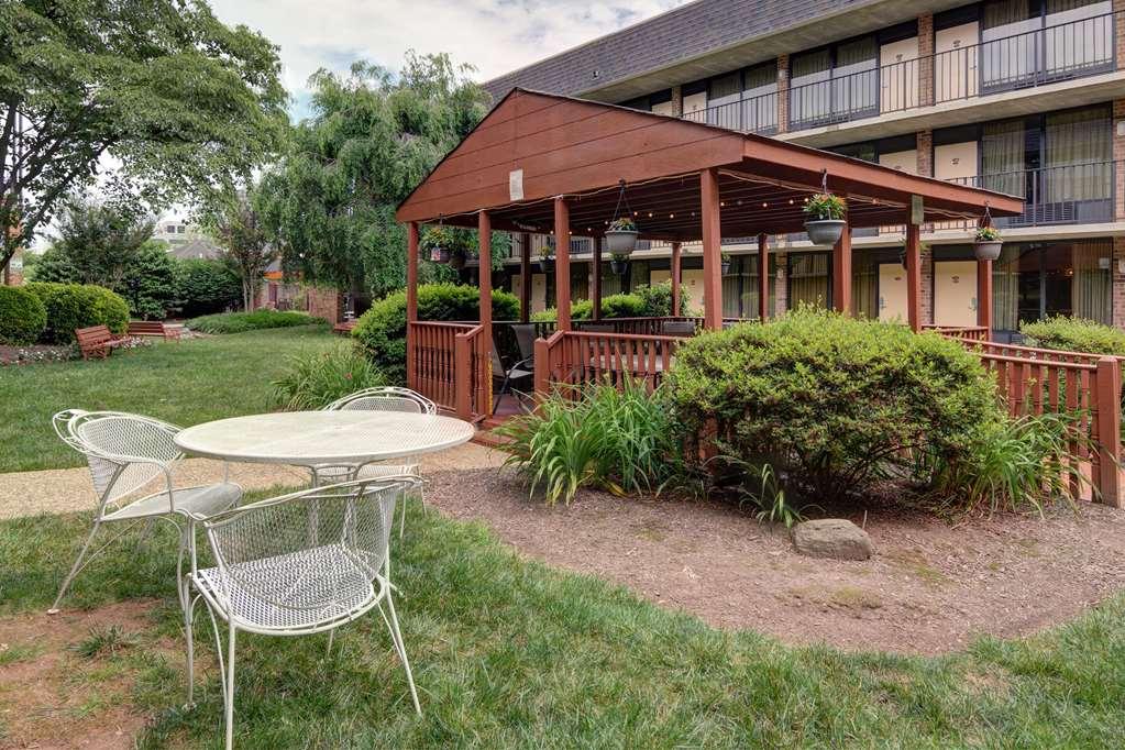 וינה Suburban Studios Tysons Corner מתקנים תמונה